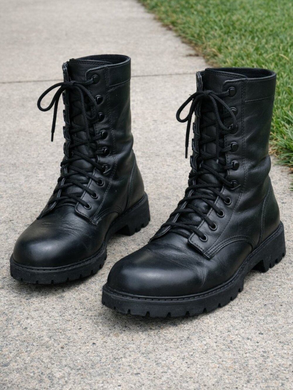 Vintage Canadian Military Combat Boots Black Leather Punk Grunge Men’s 11–11.5